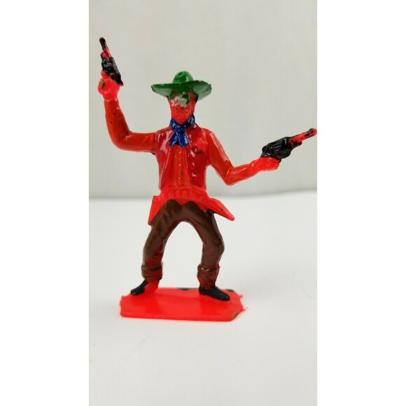 2 5/8" Tim Mee Plastic Cowboy Vintage Wild West Toy Figures Red w Green Hat - Picture 1 of 8